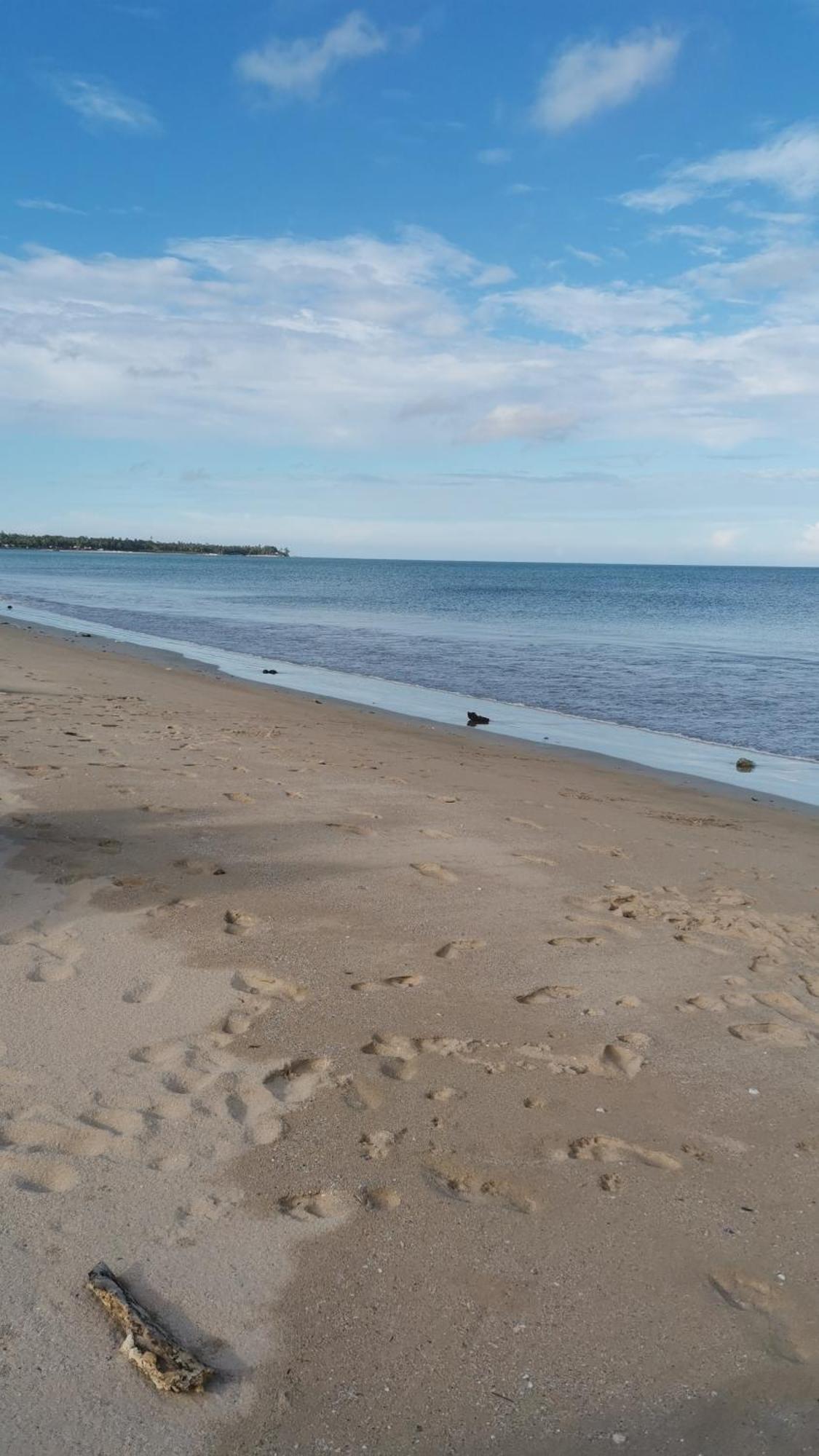 Beach Life Uppuveli Trincomalee Exterior photo