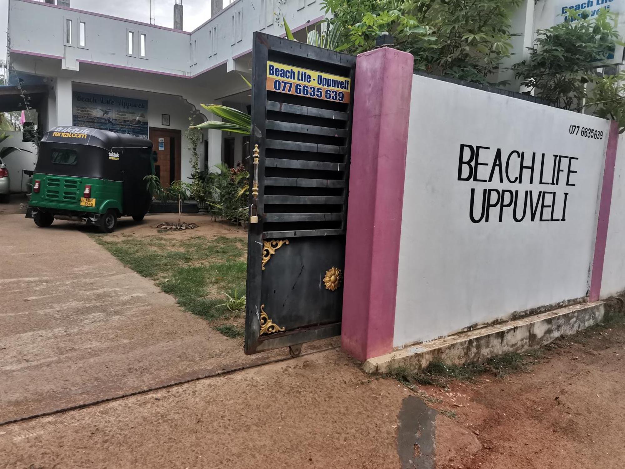 Beach Life Uppuveli Trincomalee Exterior photo